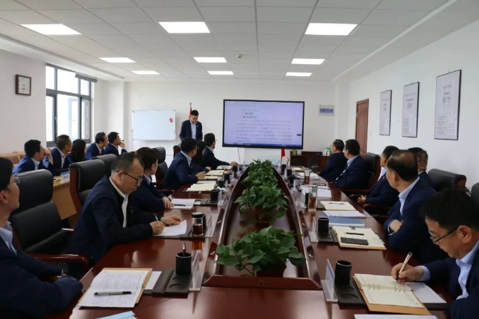 电子游戏网页版-电子游戏（中国）
召开党委理论中心组集体学习会议(图2)