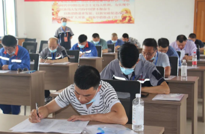 电子游戏网页版-电子游戏（中国）
泓盛达公司在“焊工”技能大赛中取得好成绩(图2)